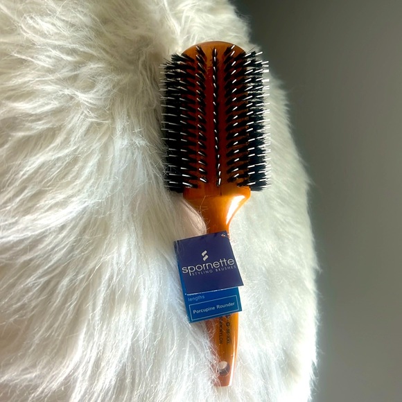 Hair Brush - Picture 1 of 5